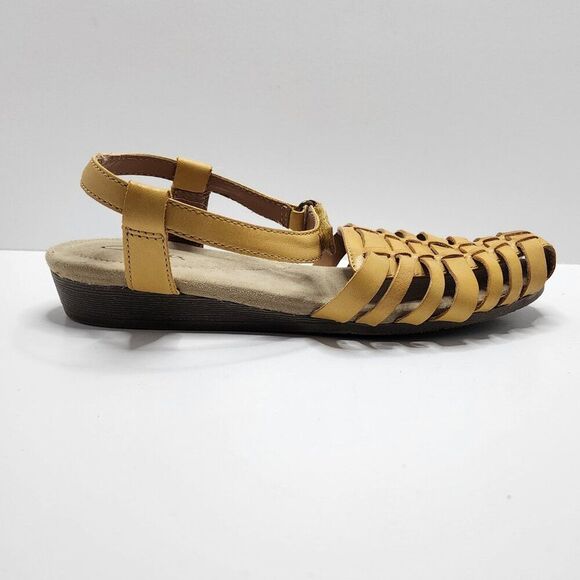 Clarks Leather Woven Sandals | Yellow, Low Heel, Velcro Strap, Cushion | 6 Wide - Picture 4 of 7